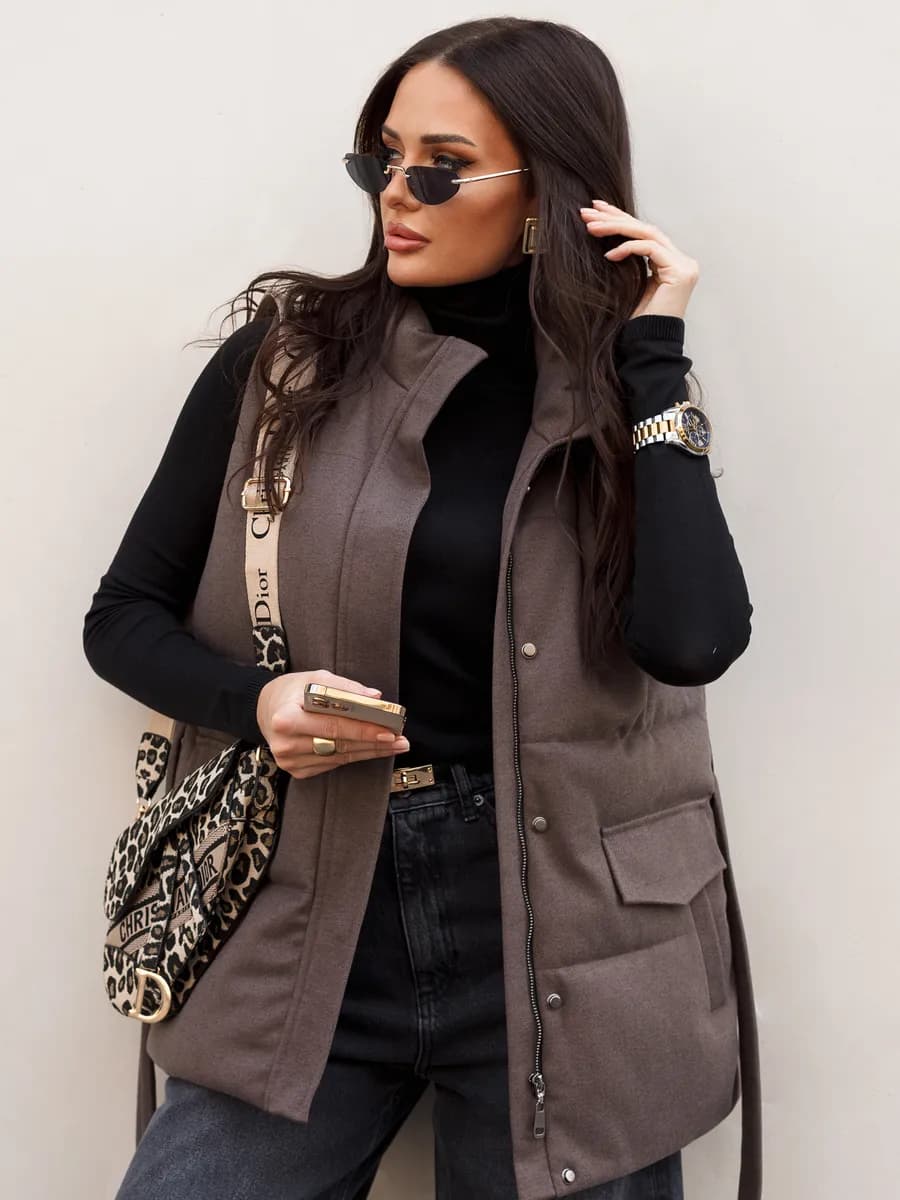 Жилетка утепленная безрукавка