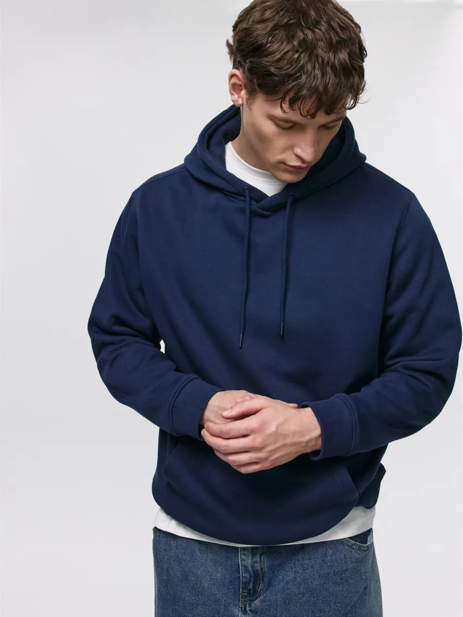 Худи базовое с капюшоном из футера толстовка