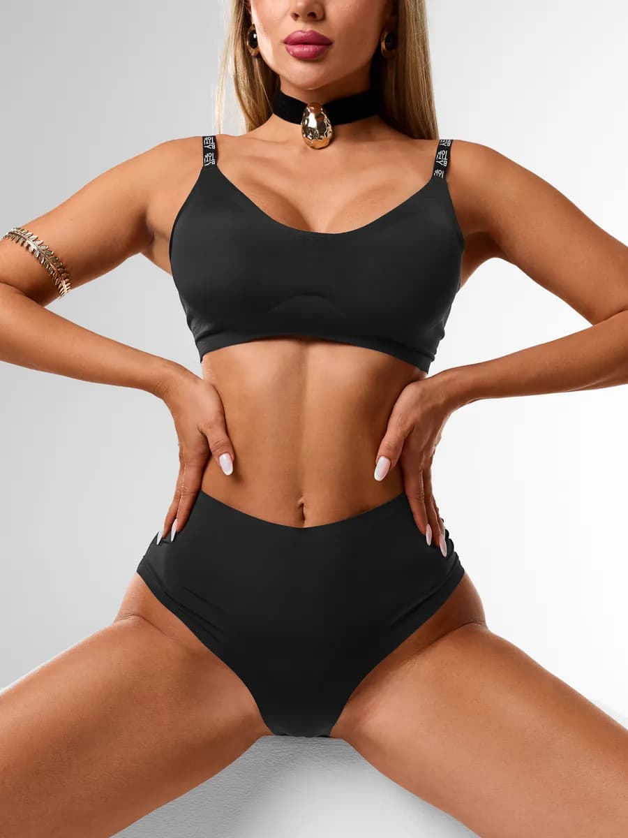 Бесшовный комплект нижнего белья