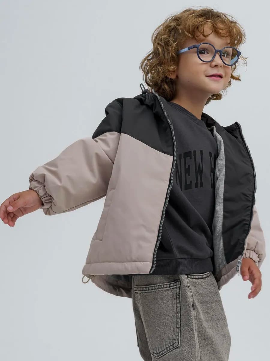 Куртка осенняя с капюшоном утепленная