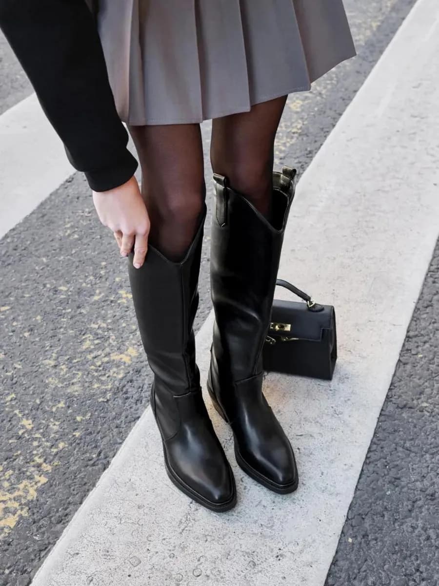 Сапоги казаки высокие демисезонные