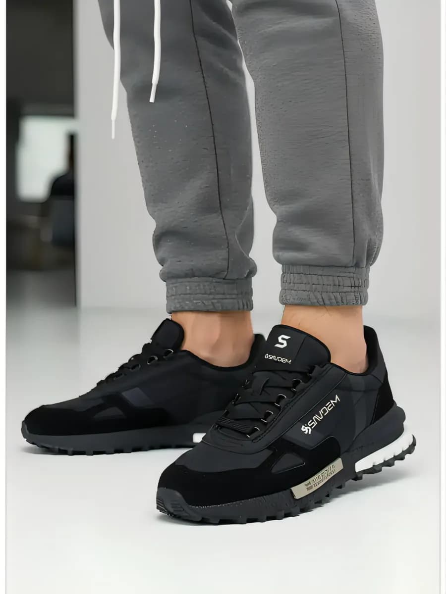 Кроссовки спортивные повседневные