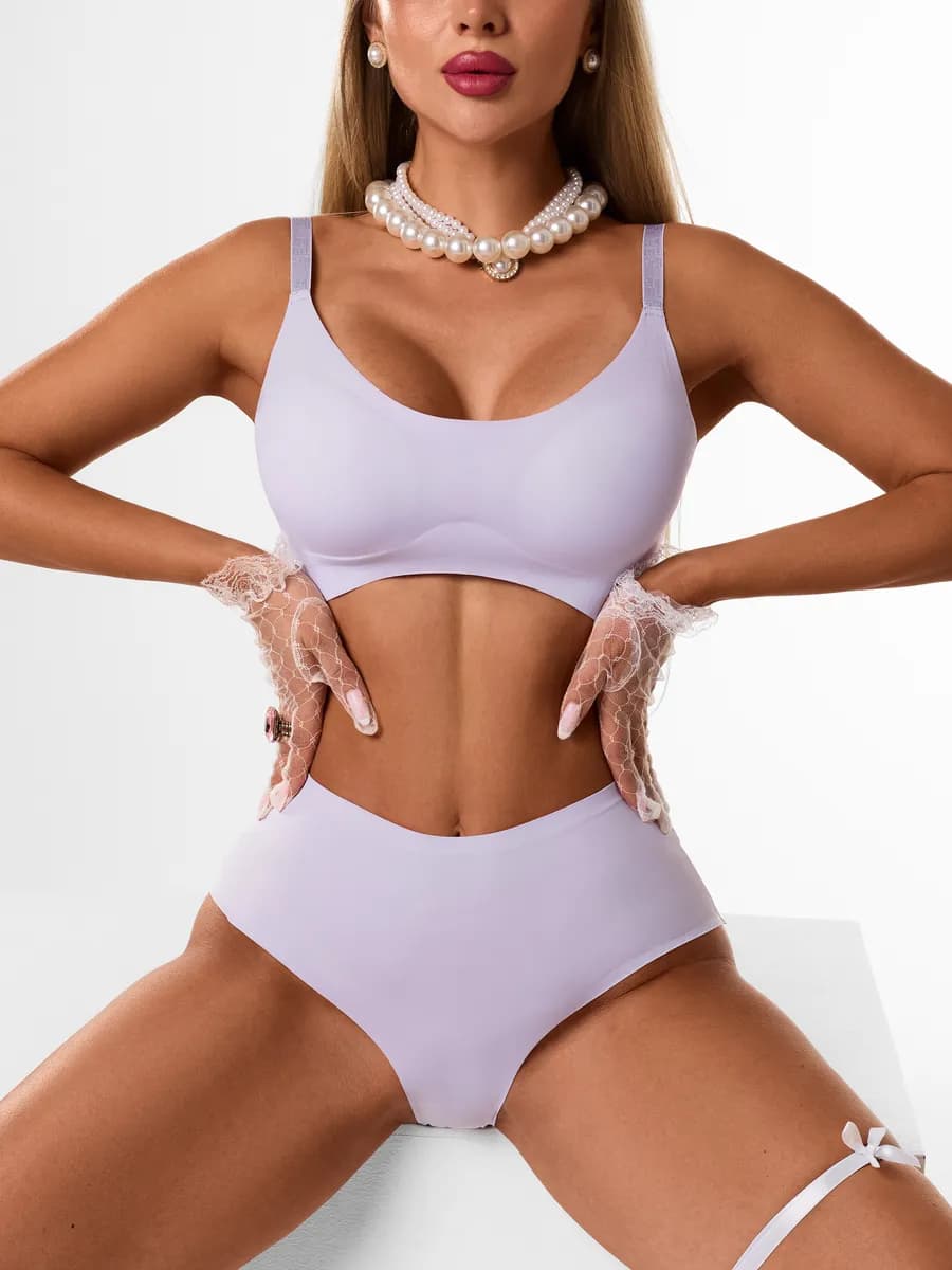 Бесшовный комплект нижнего белья