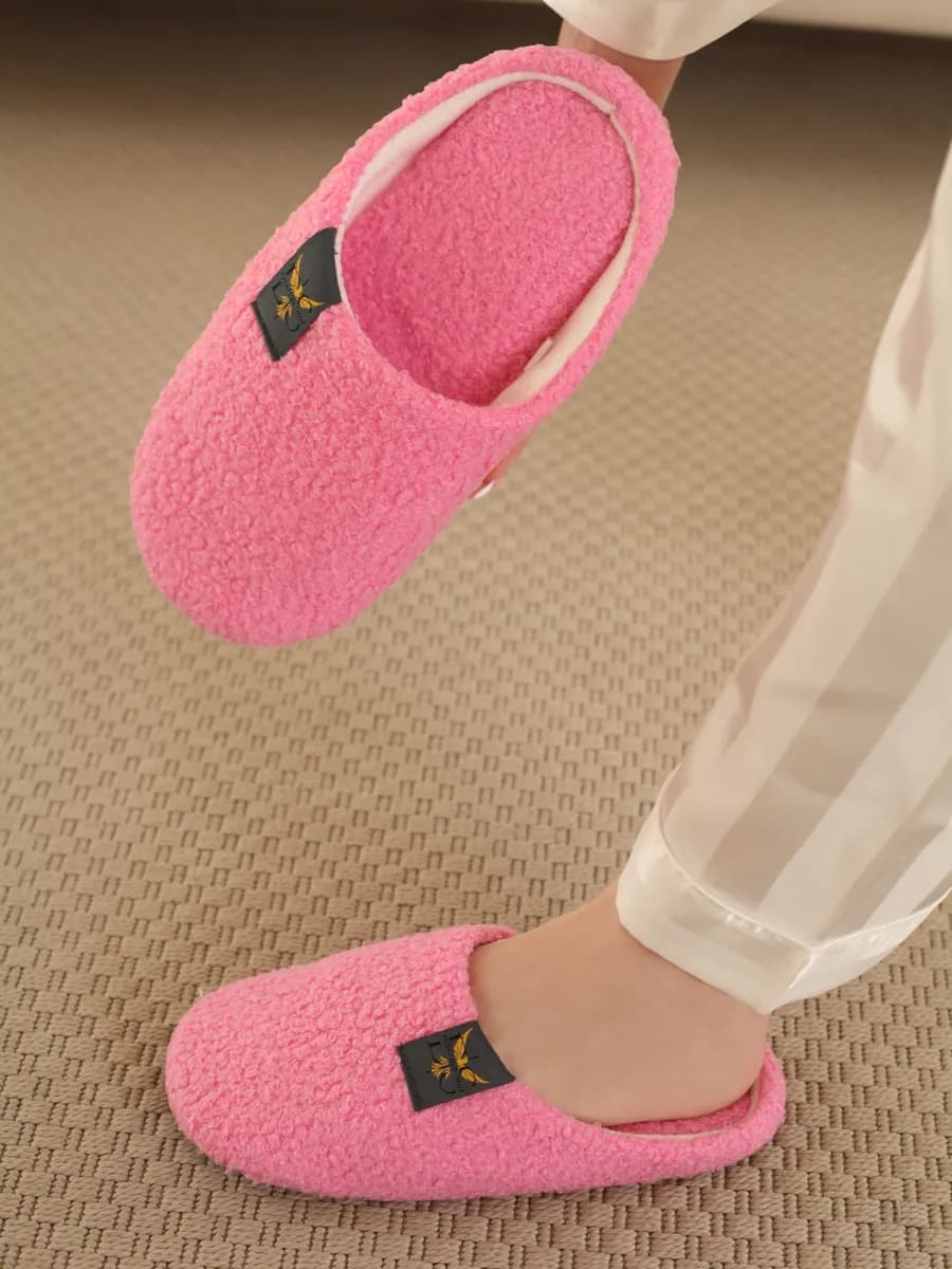 Тапочки домашние закрытые