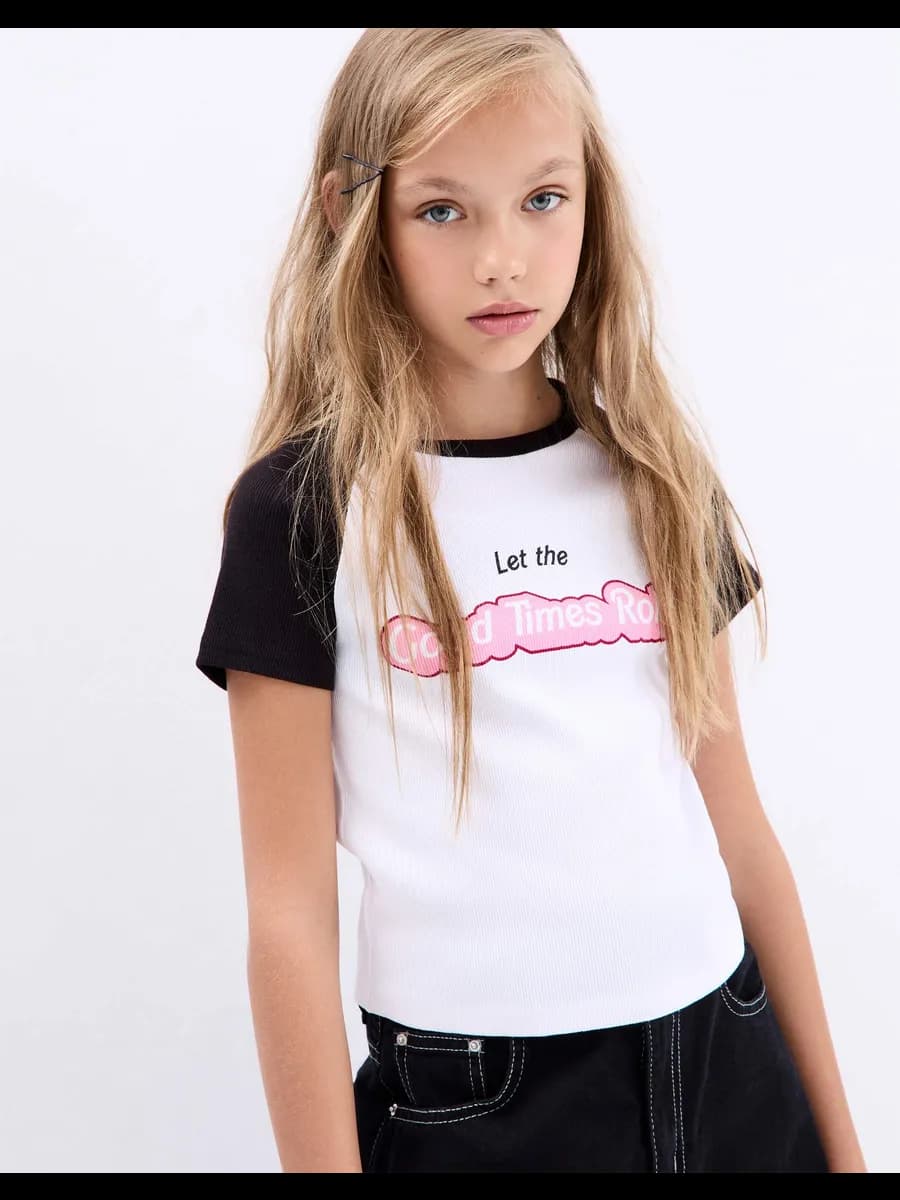 Кроп-топ в рубчик колор-блок с принтом