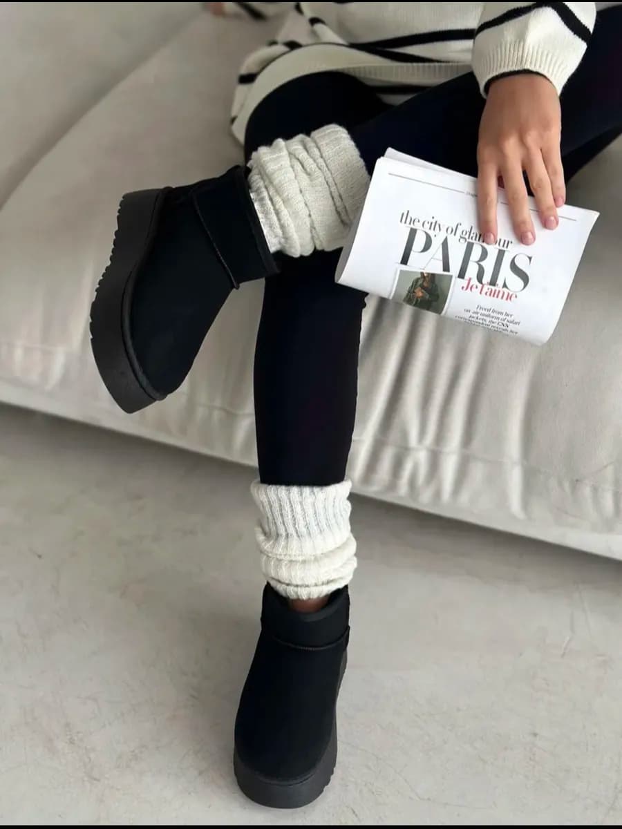 Угги зимние короткие на толстой подошве