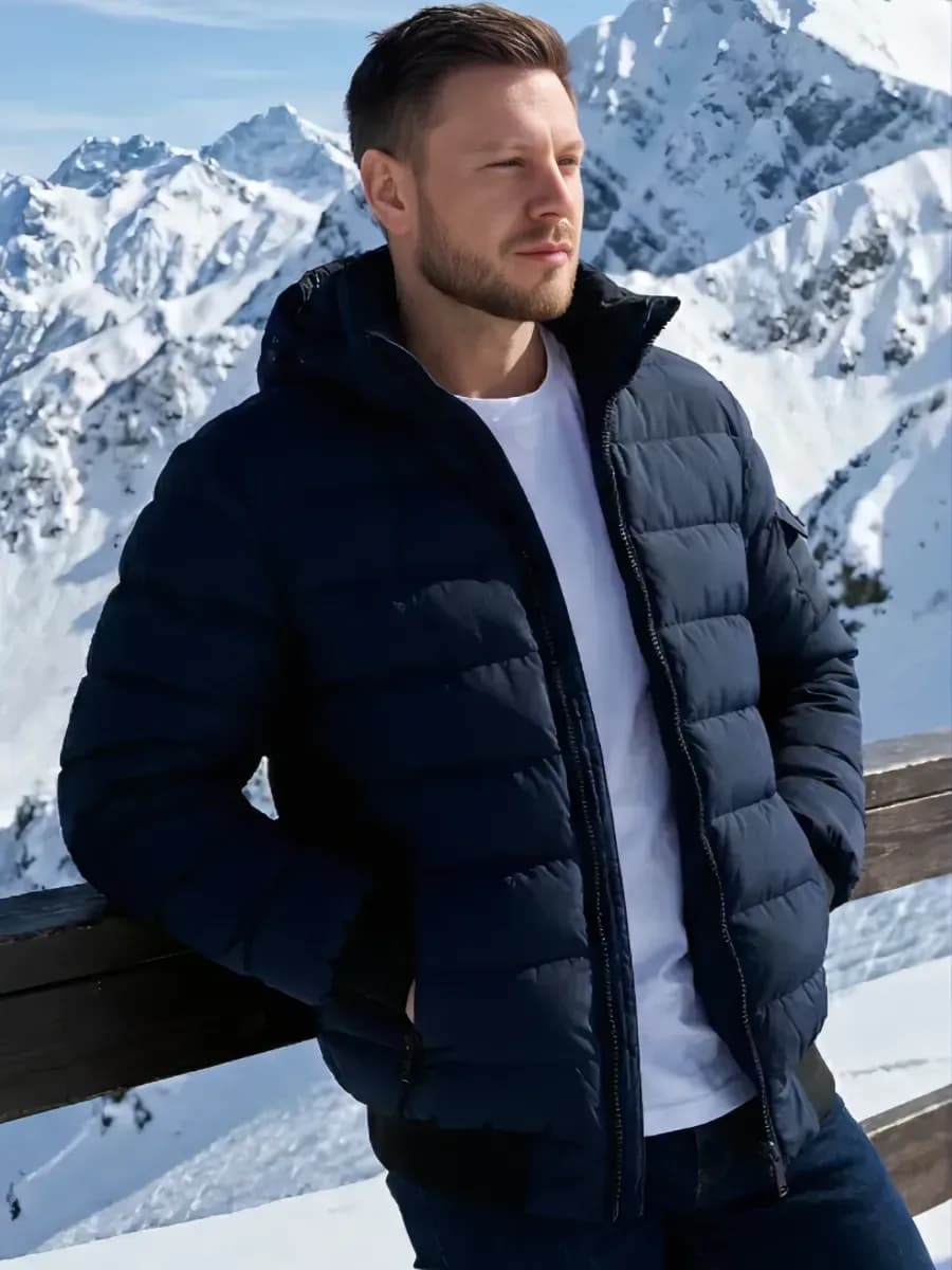 Куртка пуховик зимняя короткая с капюшоном