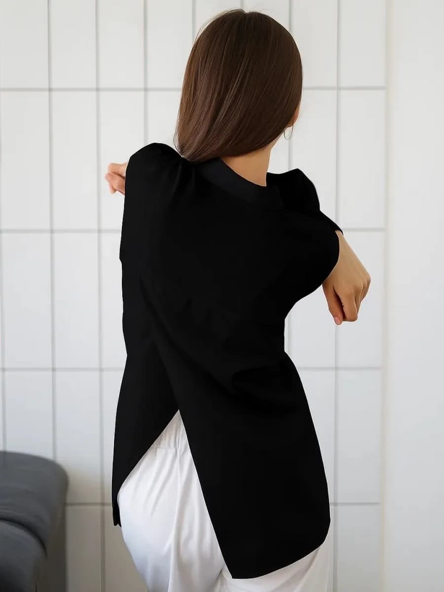 Блузка школьная с разрезом сзади