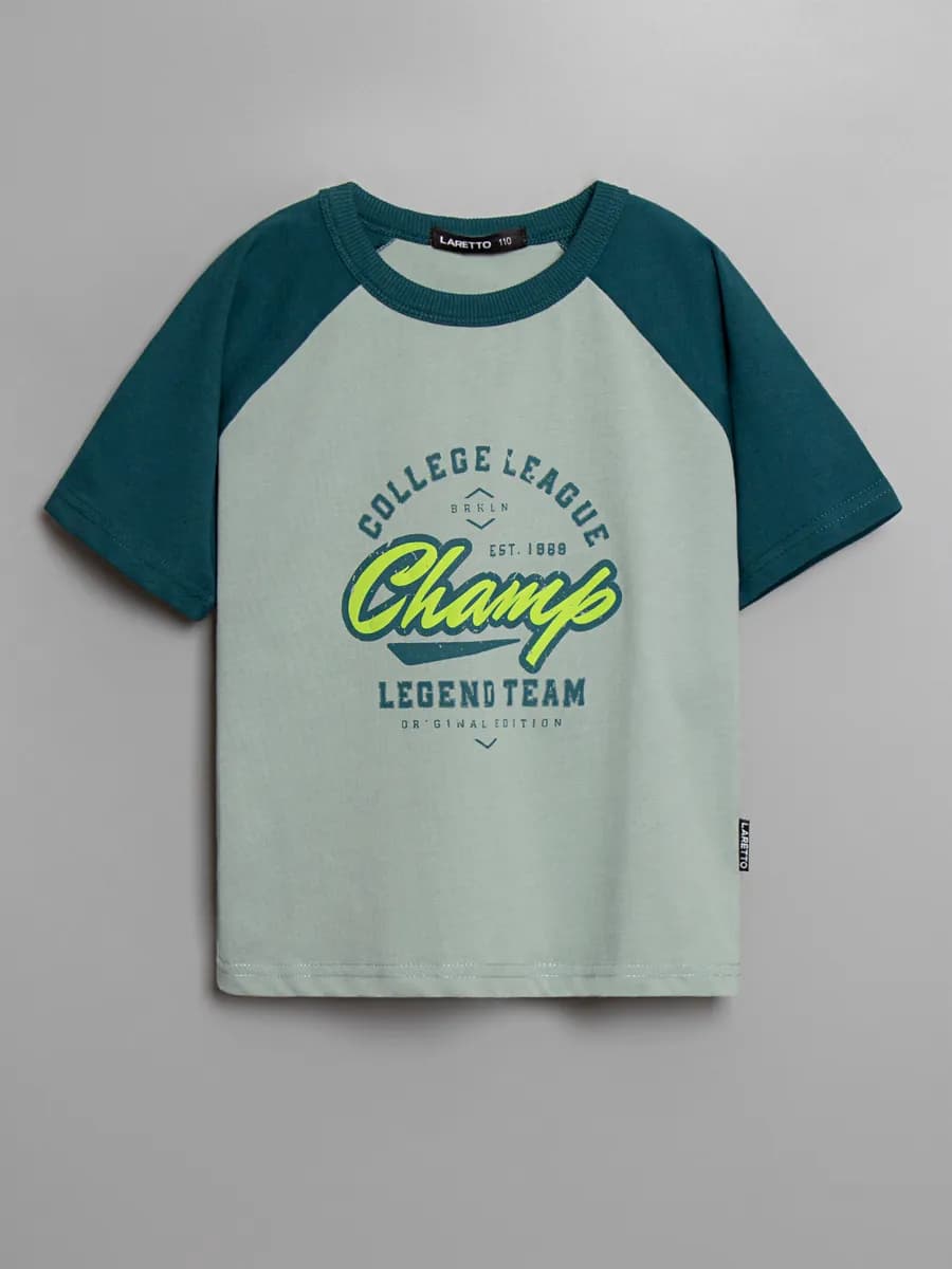 Спортивная футболка для мальчика