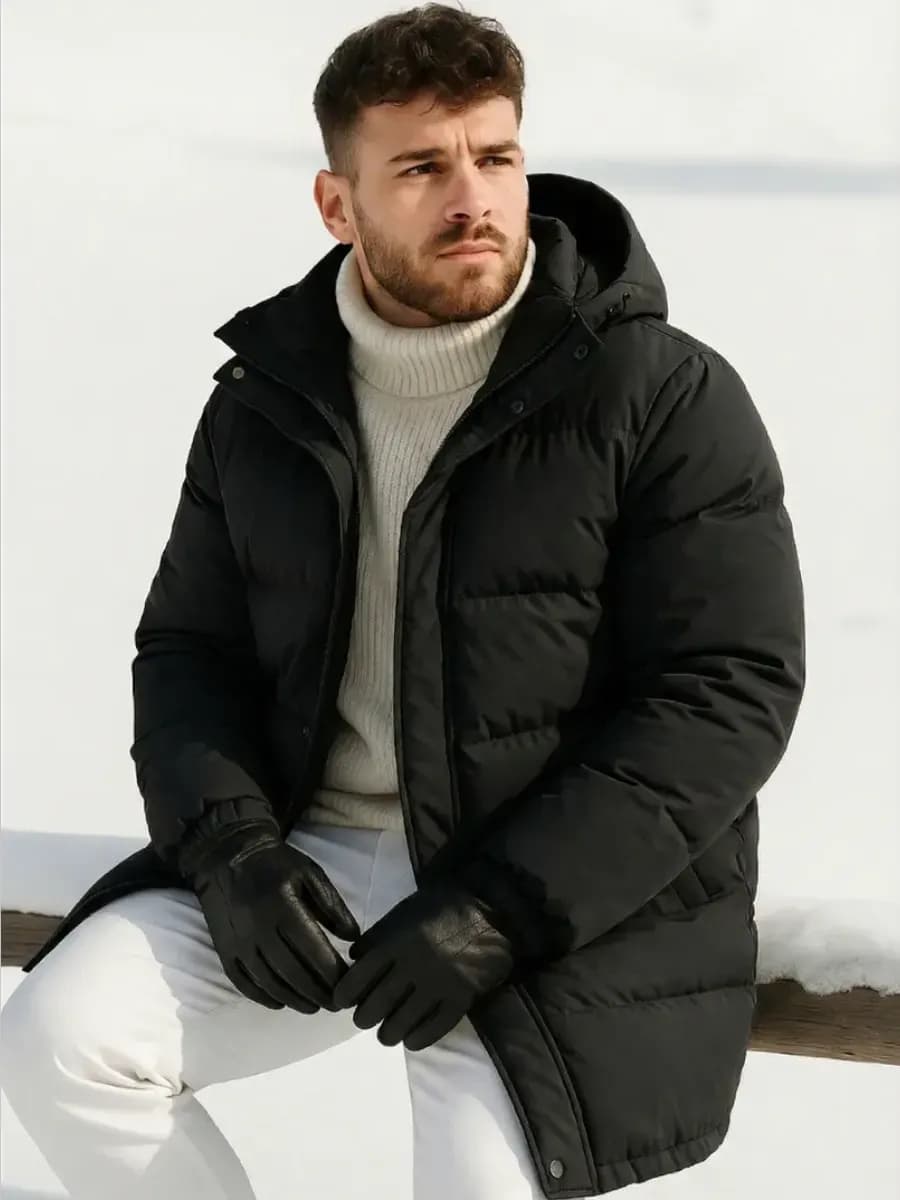 Зимний пуховик удлиненный с капюшоном