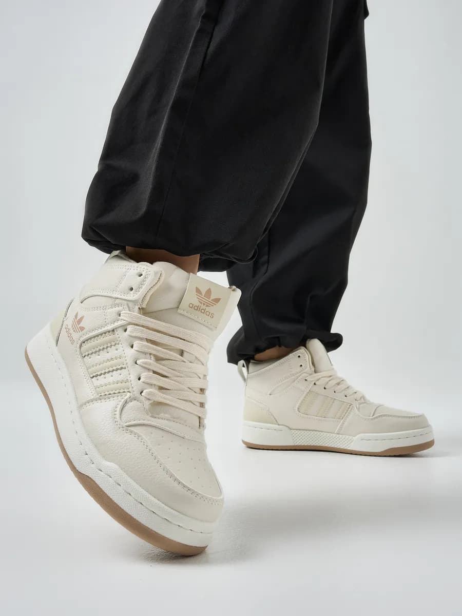 Кроссовки женские зимние