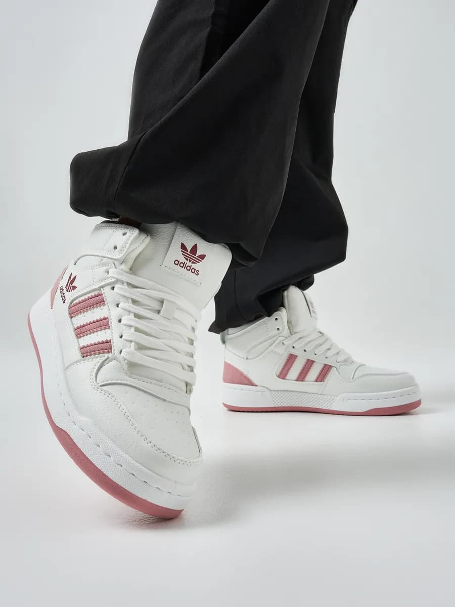 Кроссовки женские зимние