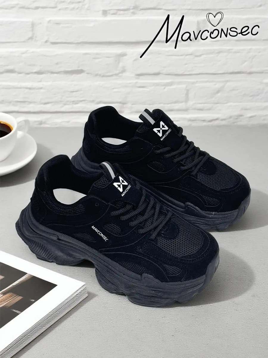 Кроссовки черные на платформе весна