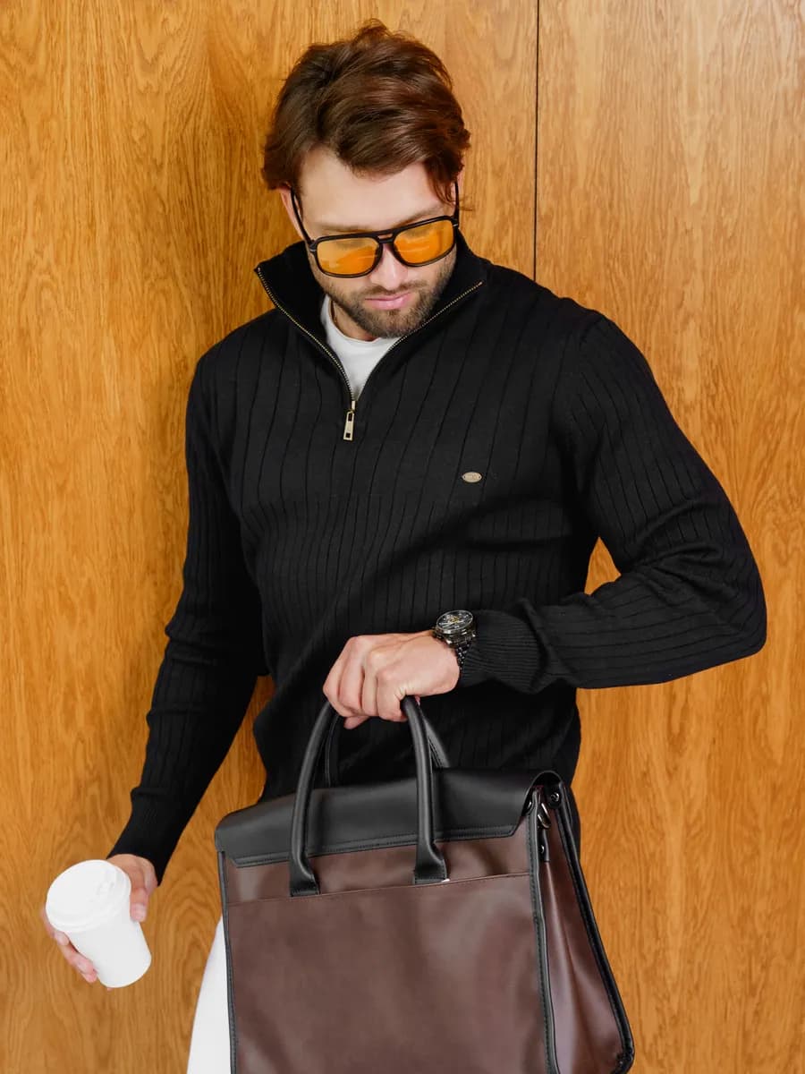 Теплый джемпер в рубчик