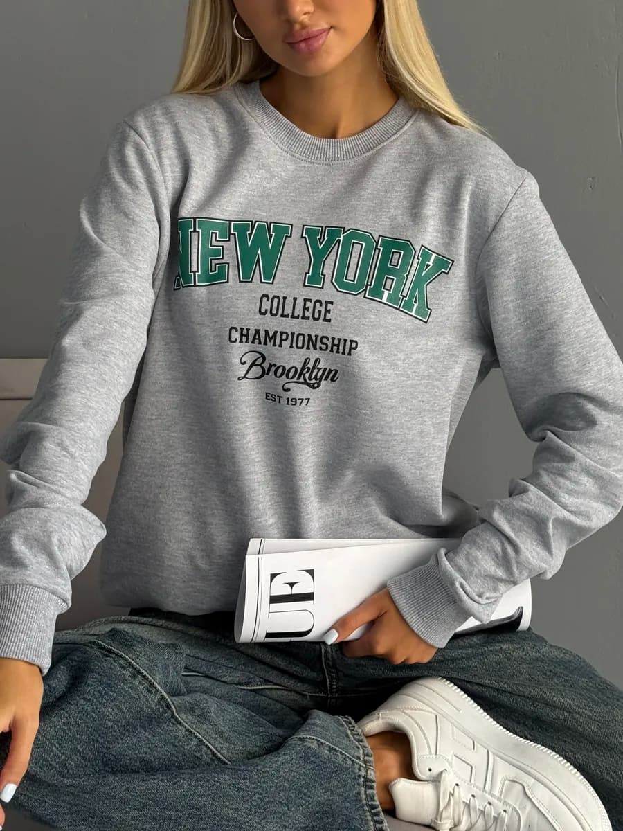 Свитшот с принтом с начесом