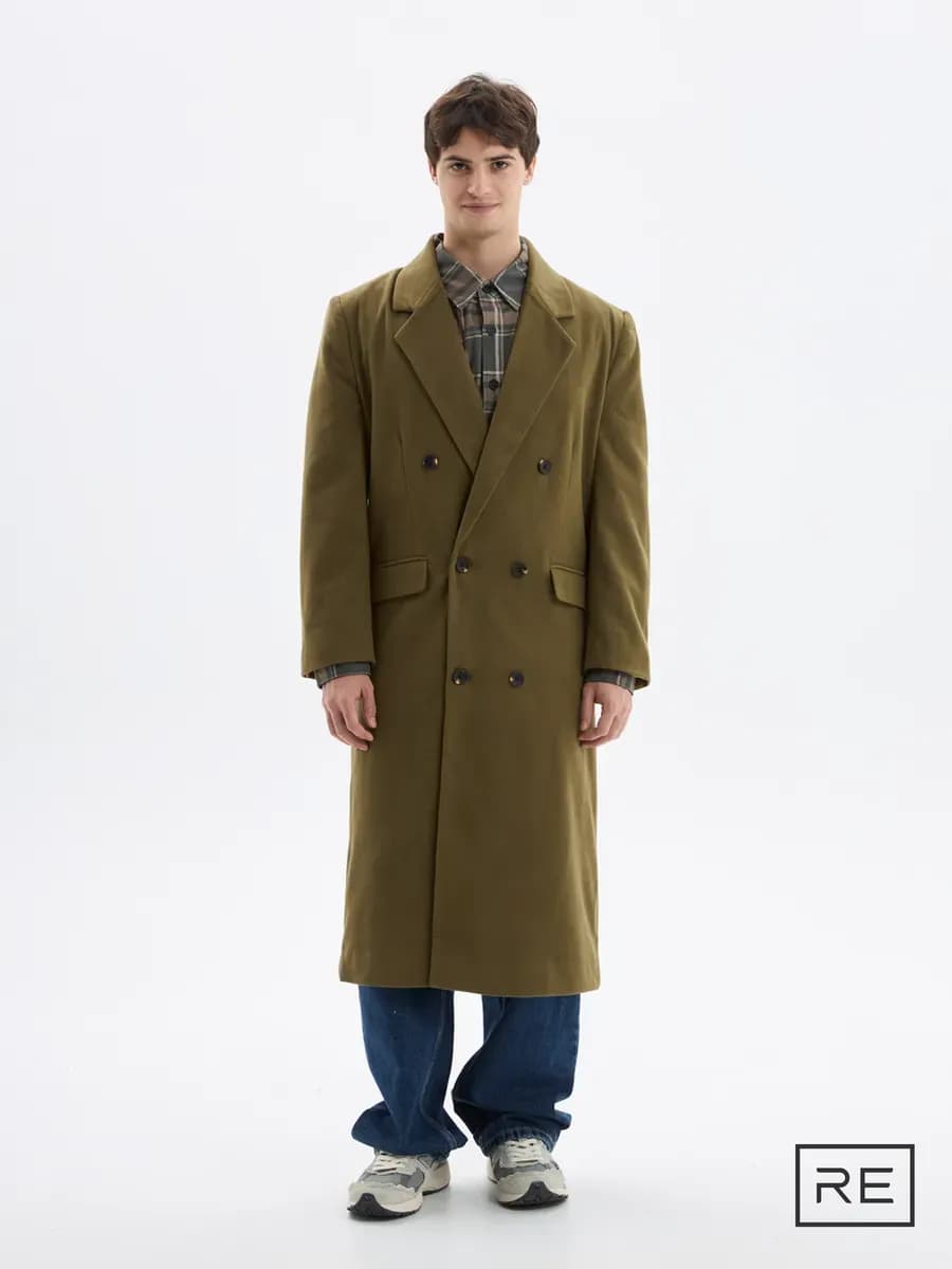 Пальто двубортное классическое до колена