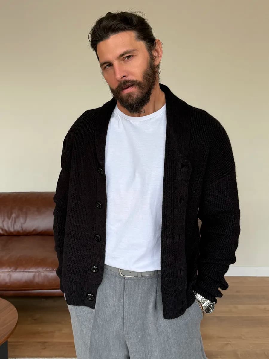 Вязаный кардиган на пуговицах