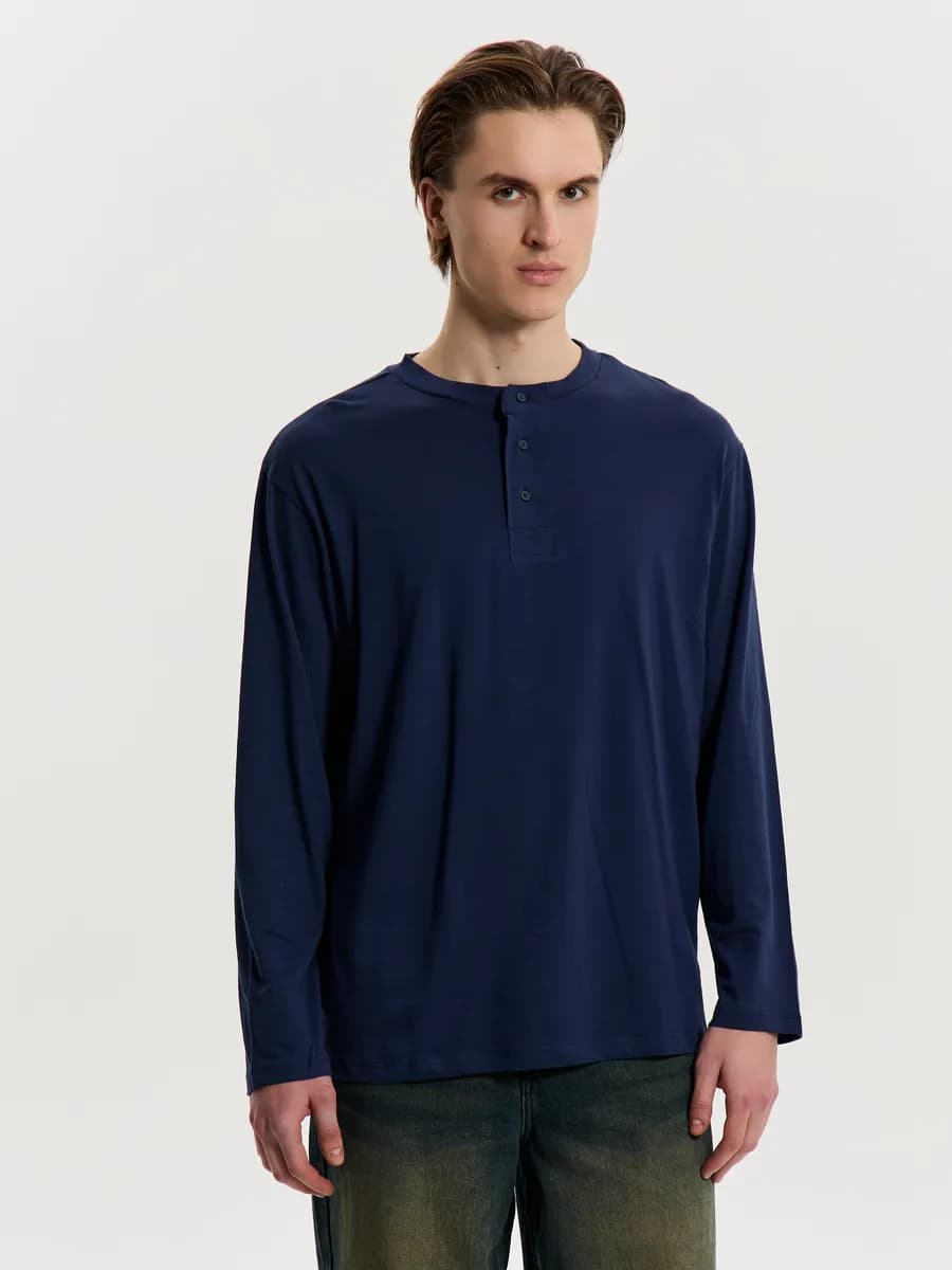 Лонгслив базовый свободного кроя