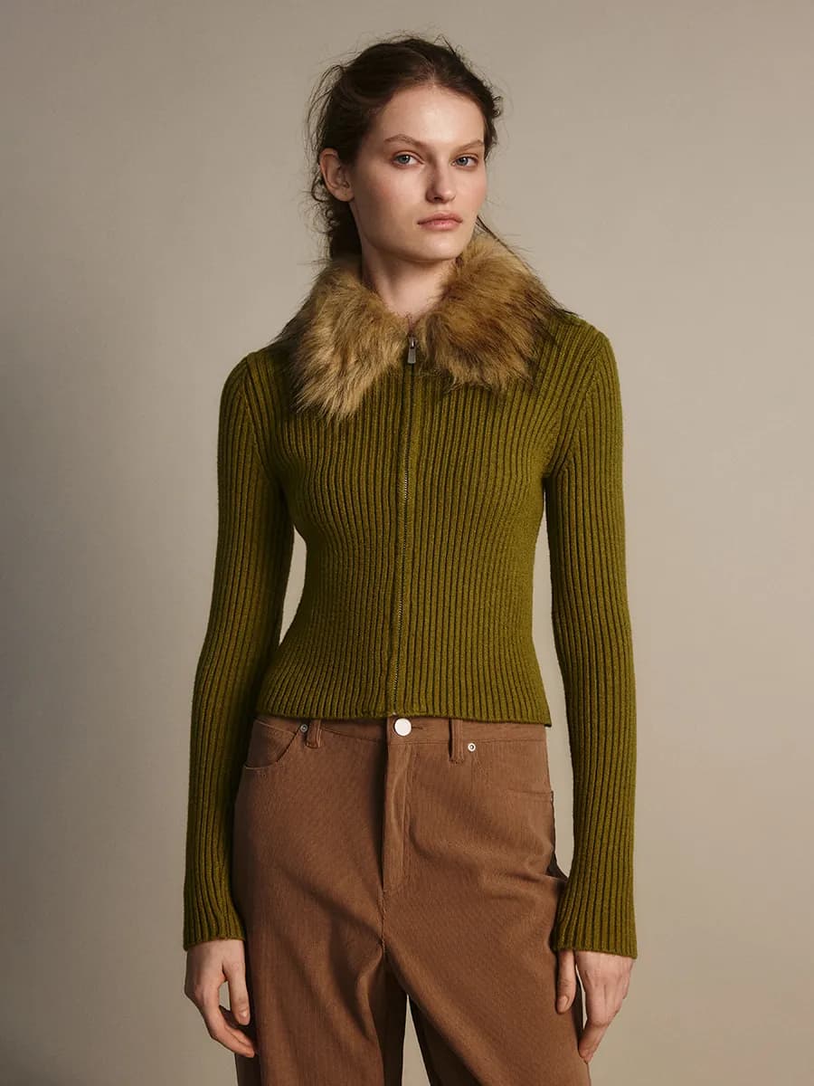 Кардиган на молнии с меховым воротником