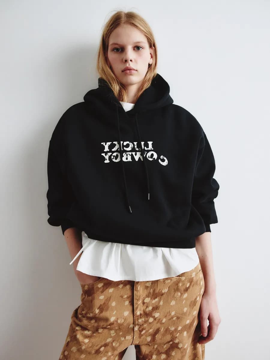 Худи оверсайз с принтом из линейки Young