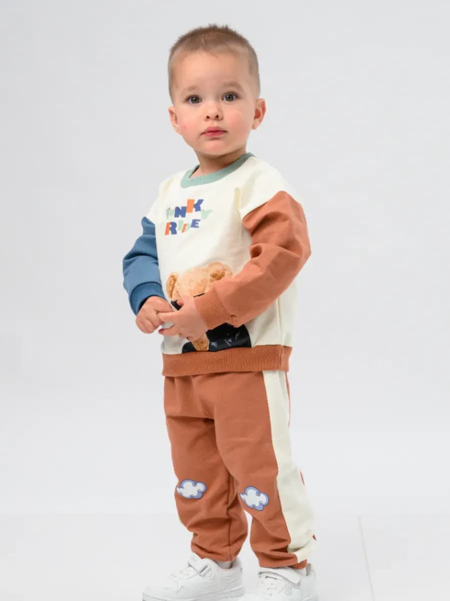 Костюм трикотажный для детей в садик