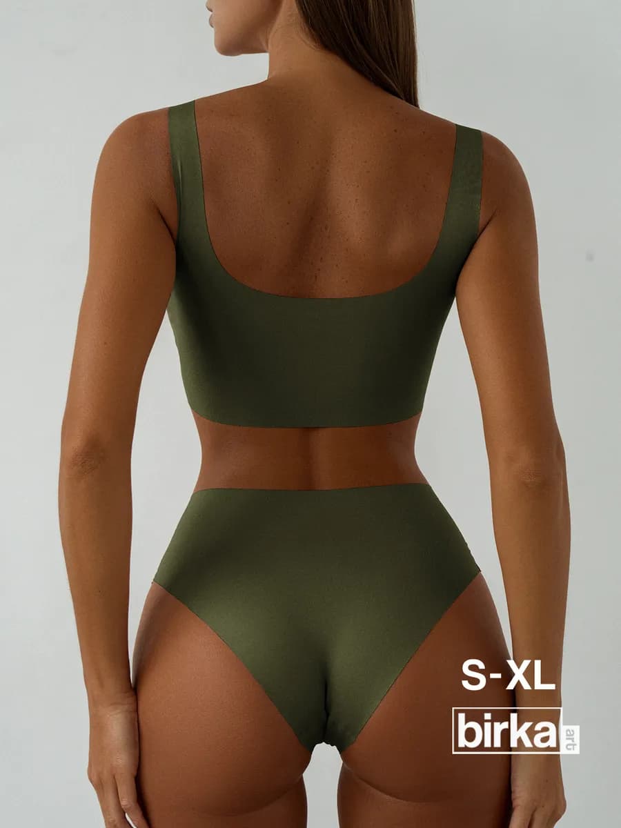 Нижнее белье комплект бесшовный с чашками