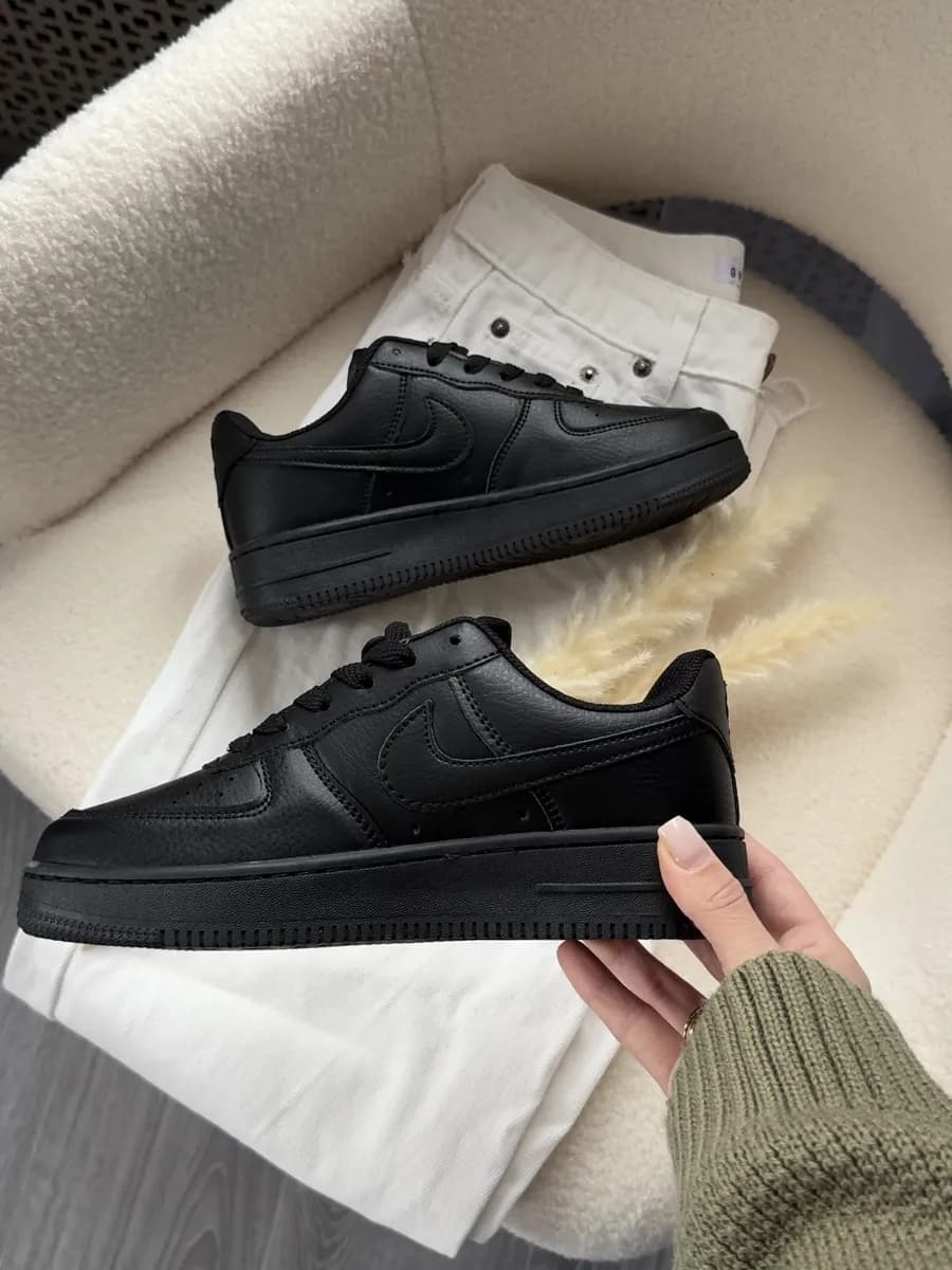 Кроссовки Air Force 1 форсы чёрные кеды