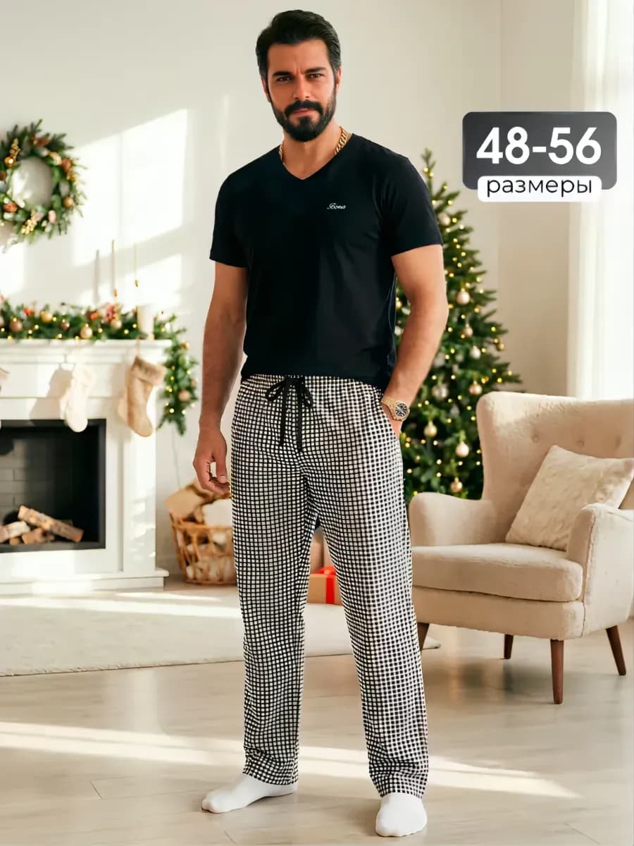 Пижама с футболкой и штанами