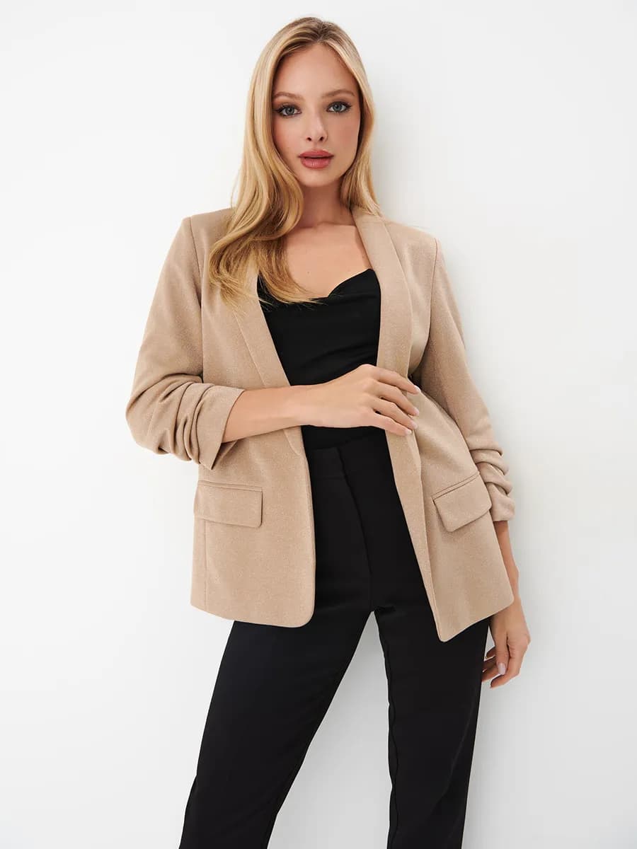 Жакет прямого кроя без застежки