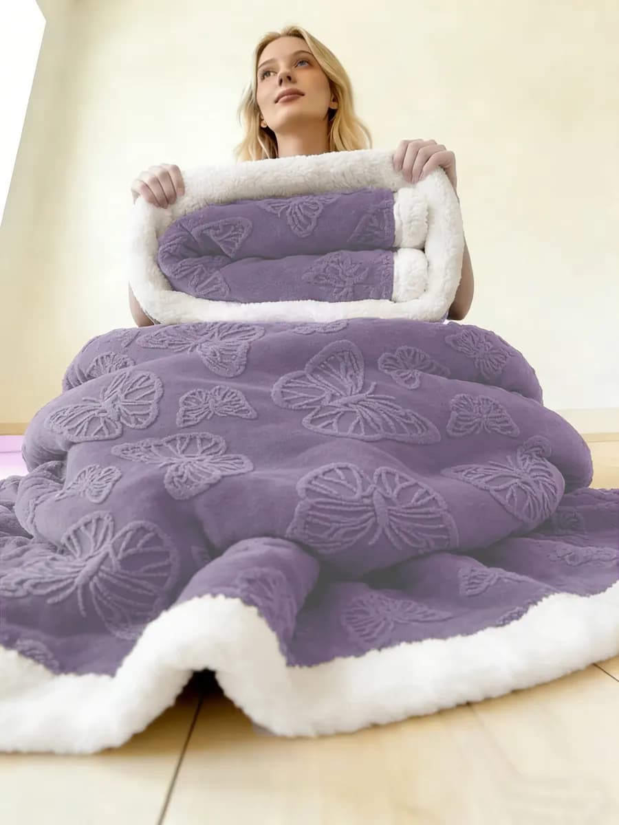 Плед новогодний 200х220 см уютный для дивана и кровати