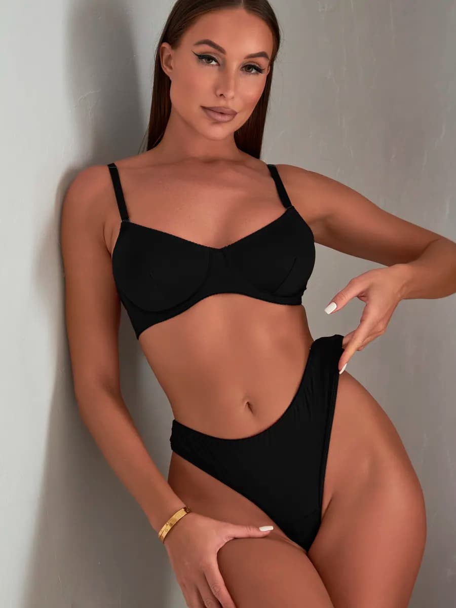 Комплект белья красивый базовый