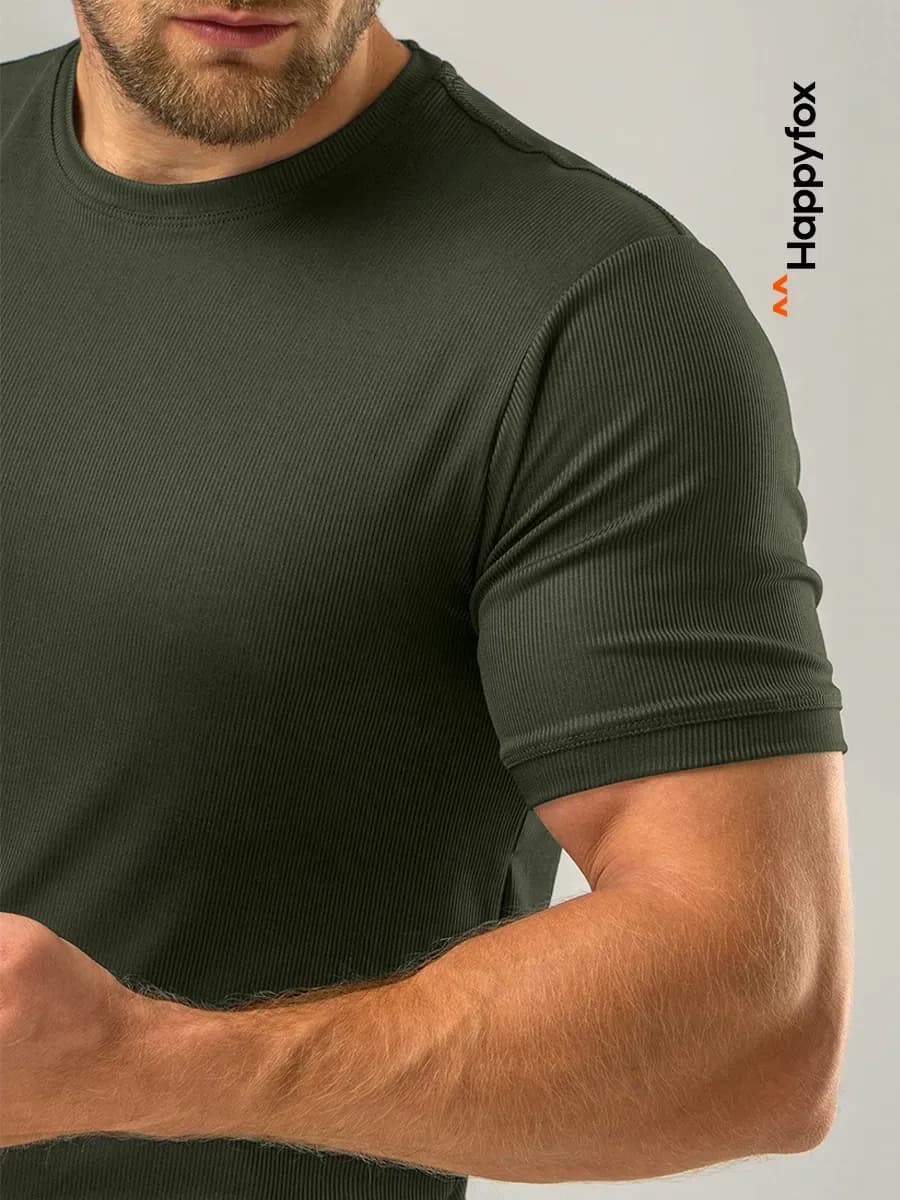 Футболка в рубчик спортивная однотонная