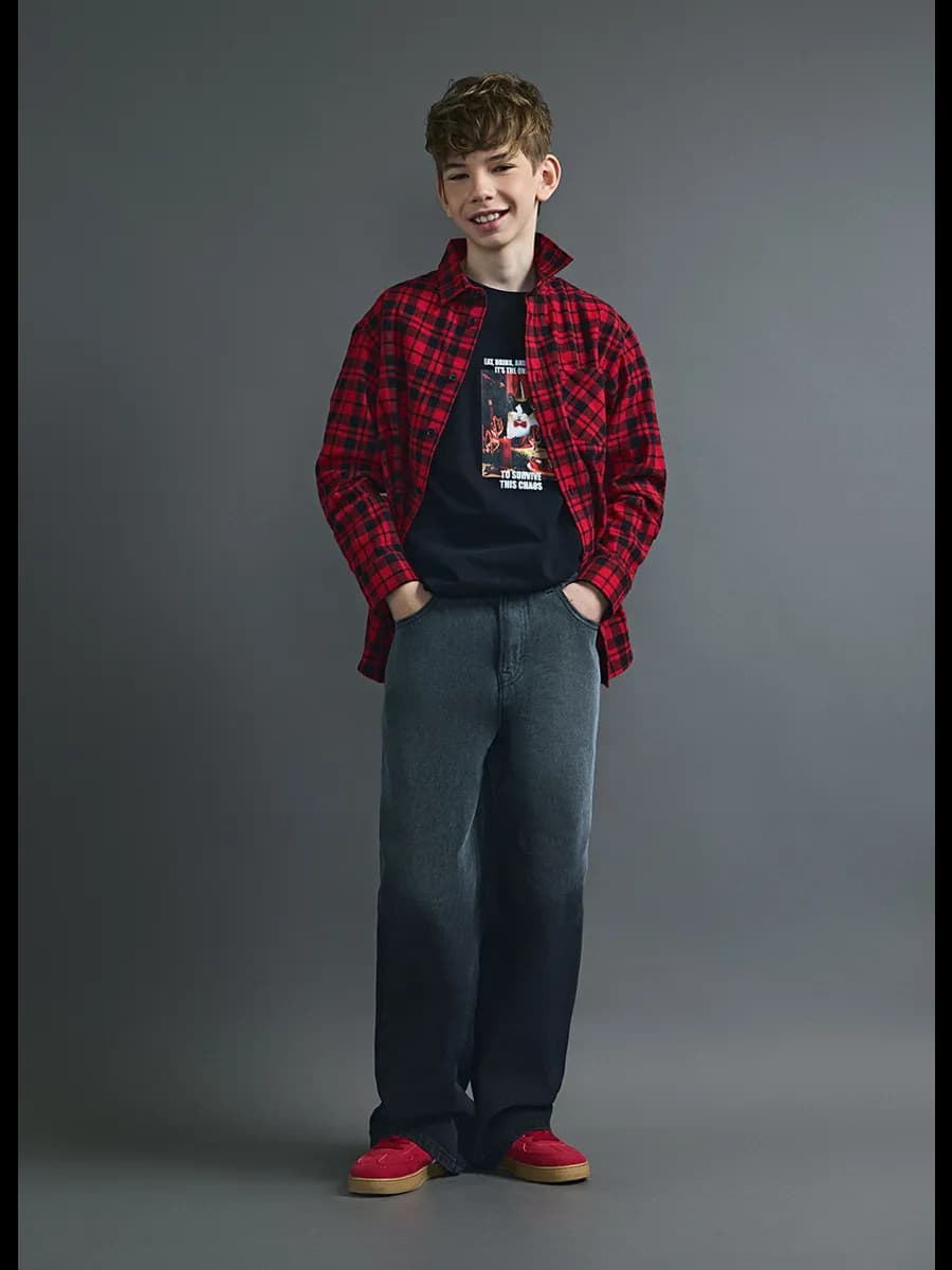 Широкие джинсы с градиентом для мальчиков