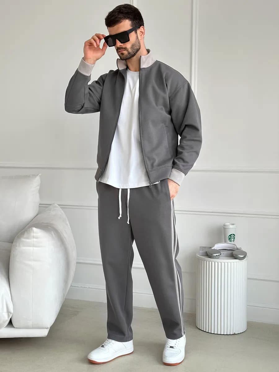 Спортивный костюм на молнии без начеса