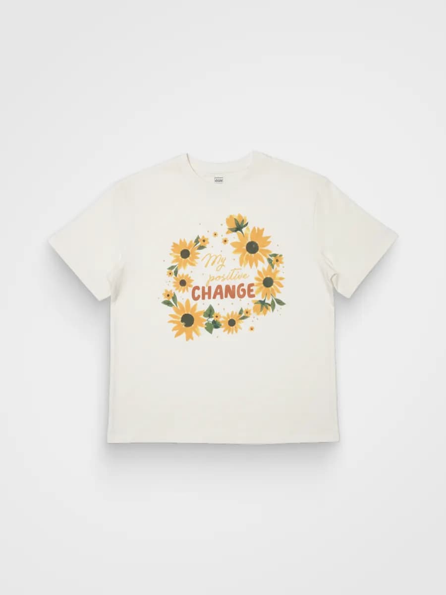 Футболка хлопковая с надписью и цветами