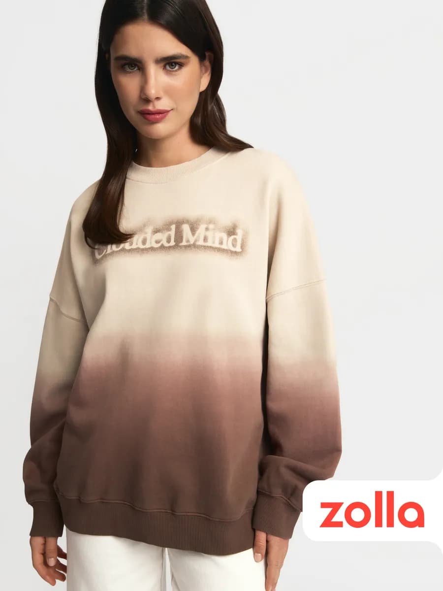 Женский оверсайз свитшот с надписью