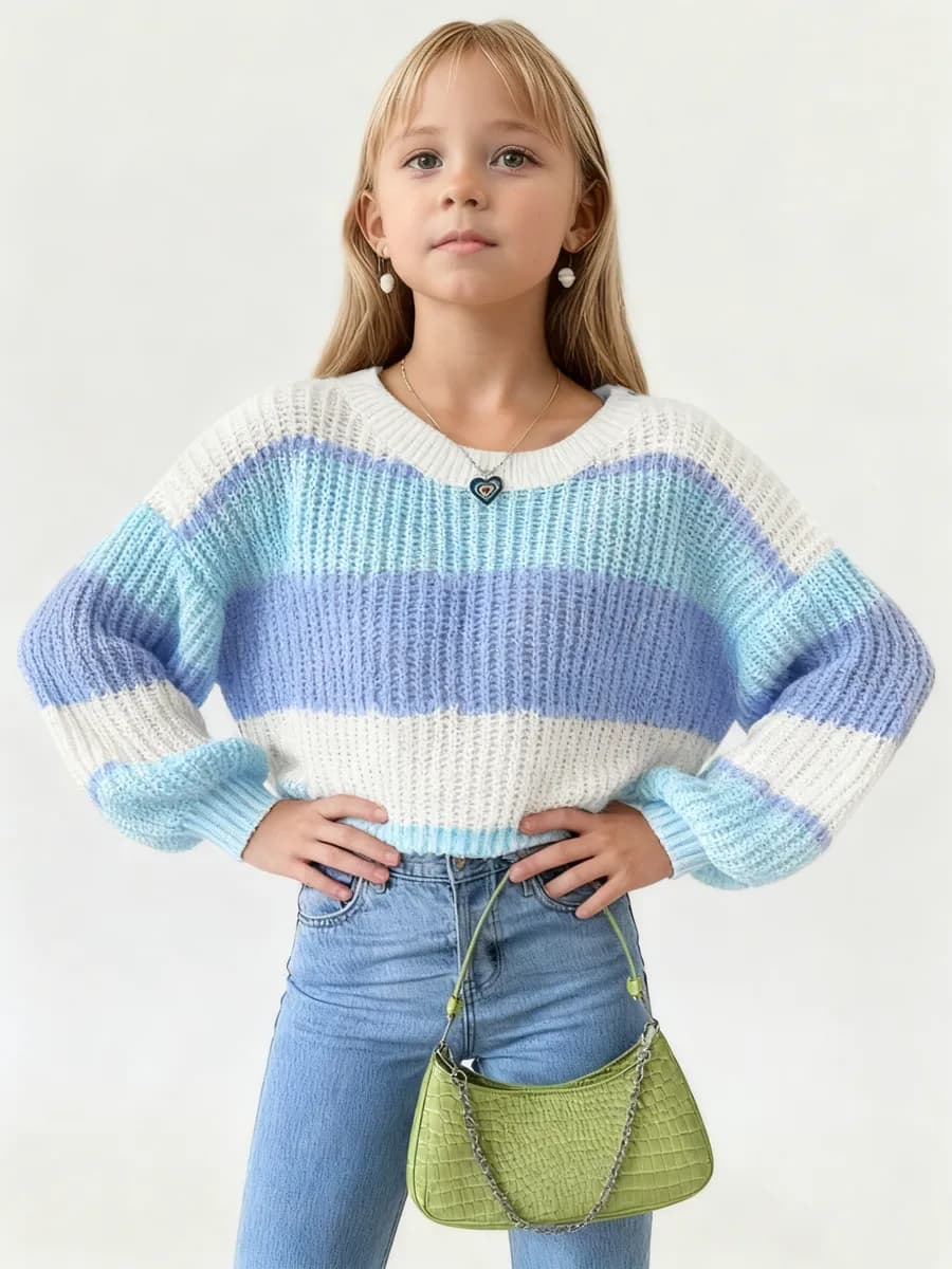 Свитер для девочки вязаный