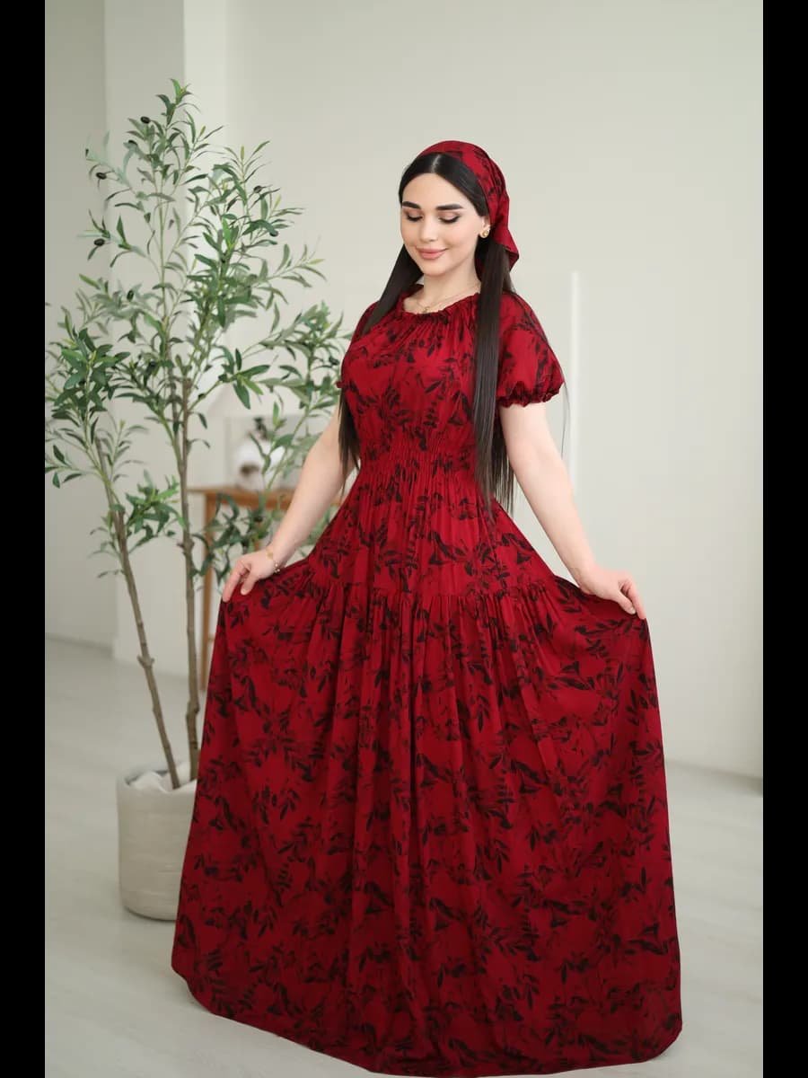 Платье с косынкой