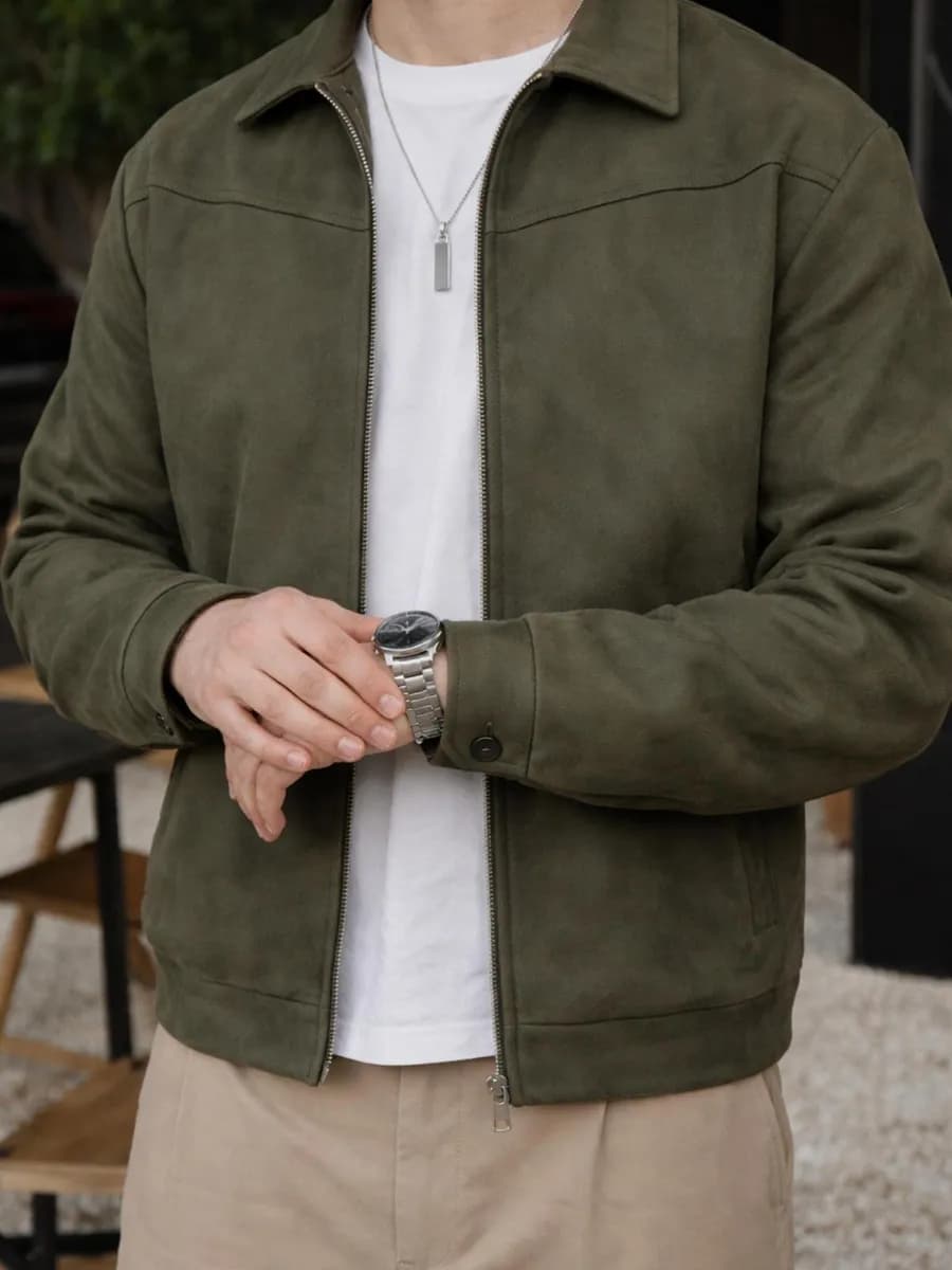 Бомбер утепленный весенний old money