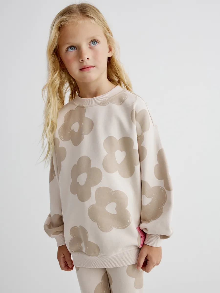 Свитшот оверсайз трикотажный с принтом