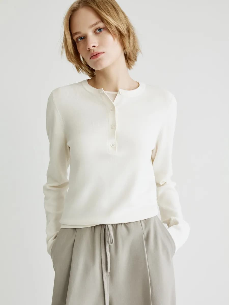 Джемпер женский с планкой на пуговицах