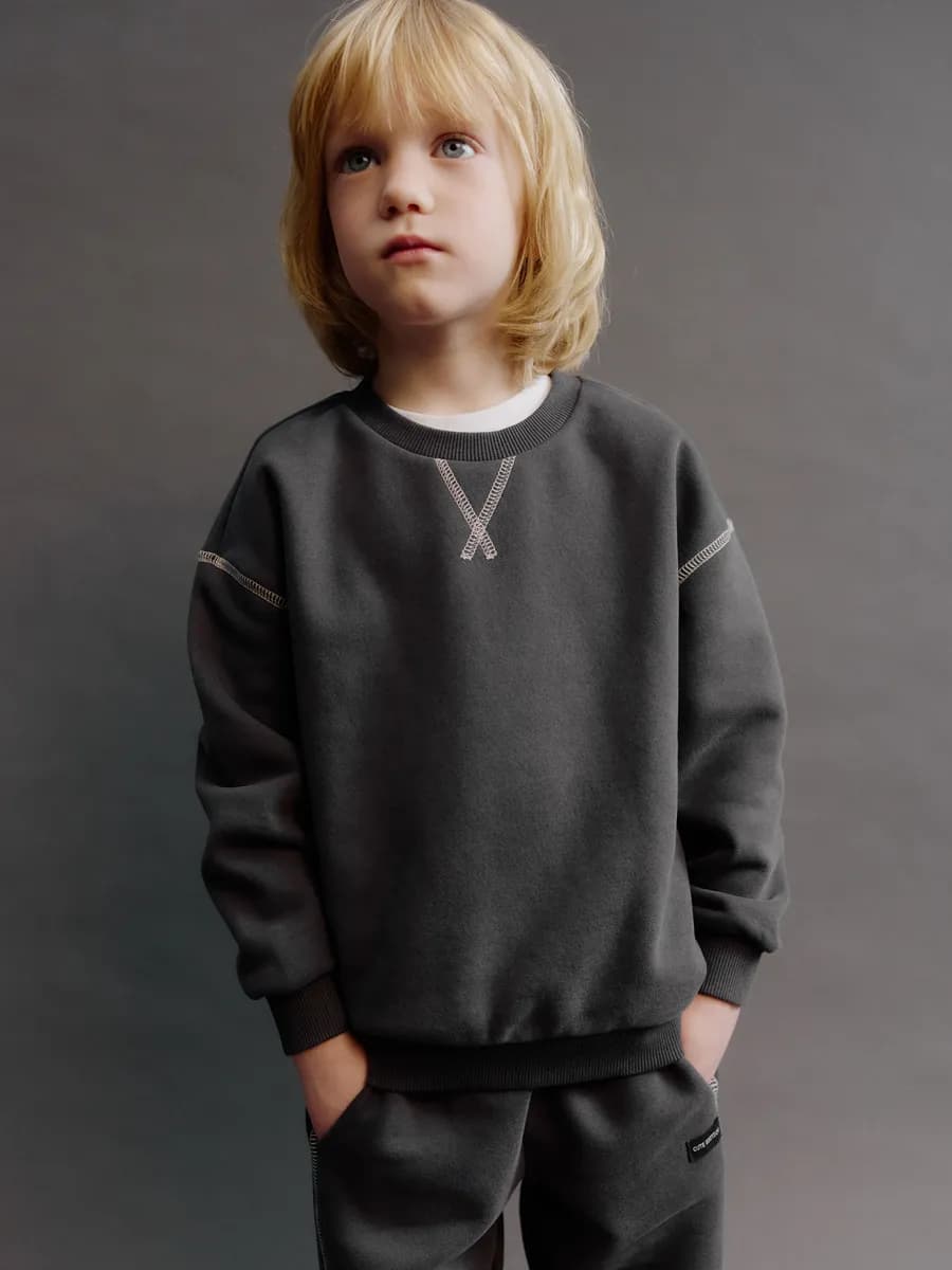 Свитшот оверсайз базовый утепленный