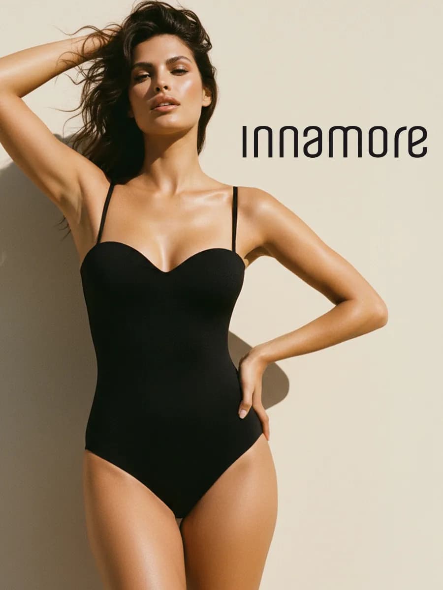 Боди облегающее с чашками пуш-ап без рукавов