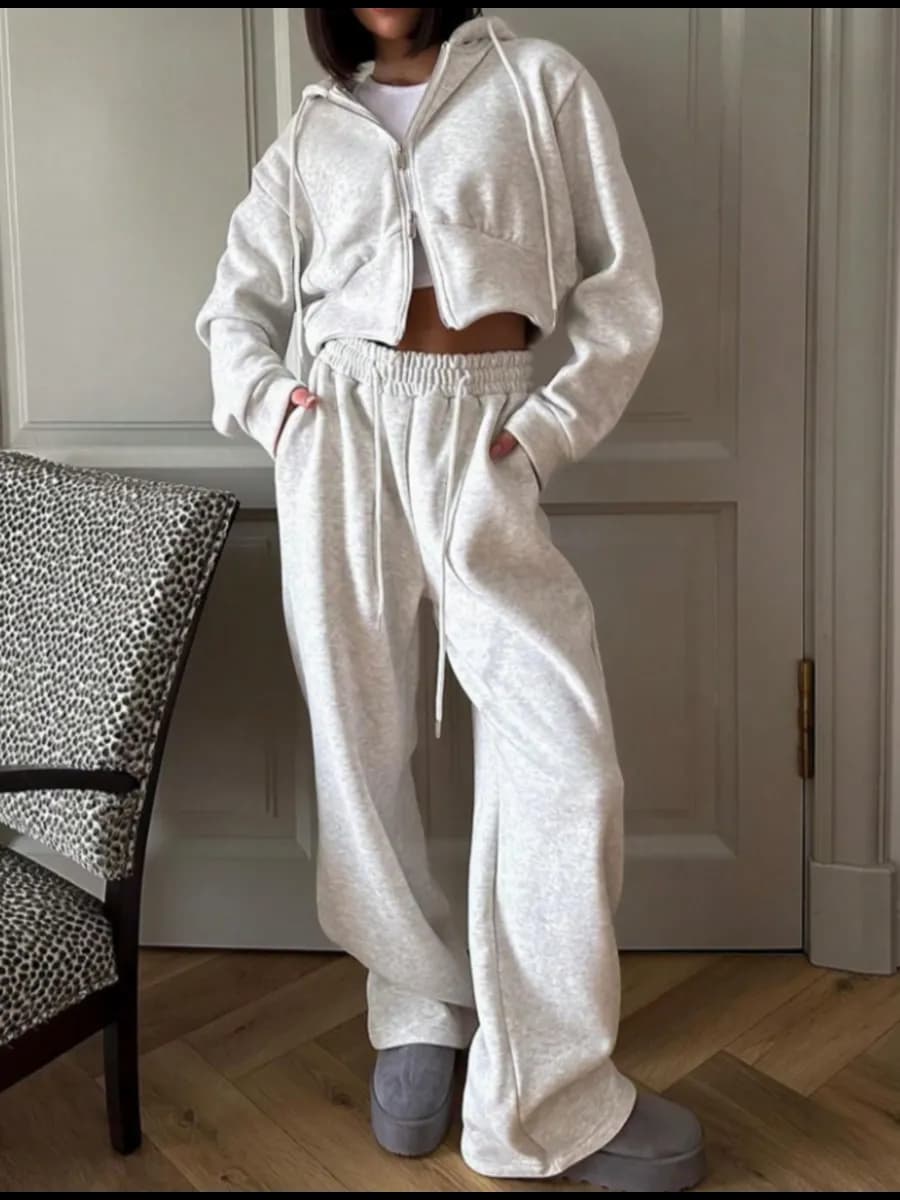 Спортивный костюм оверсайз женский