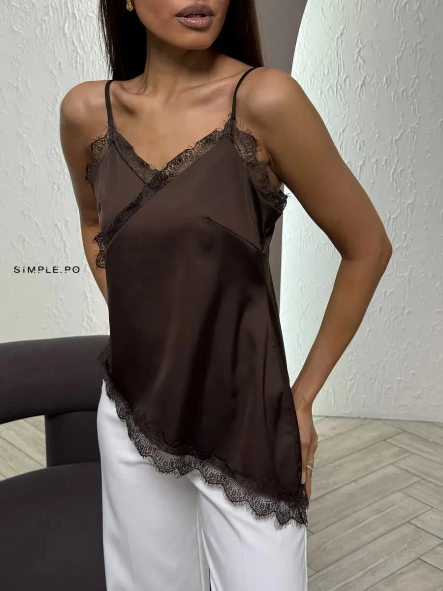 Топ шелковый с кружевом асимметричный в бельевом стиле