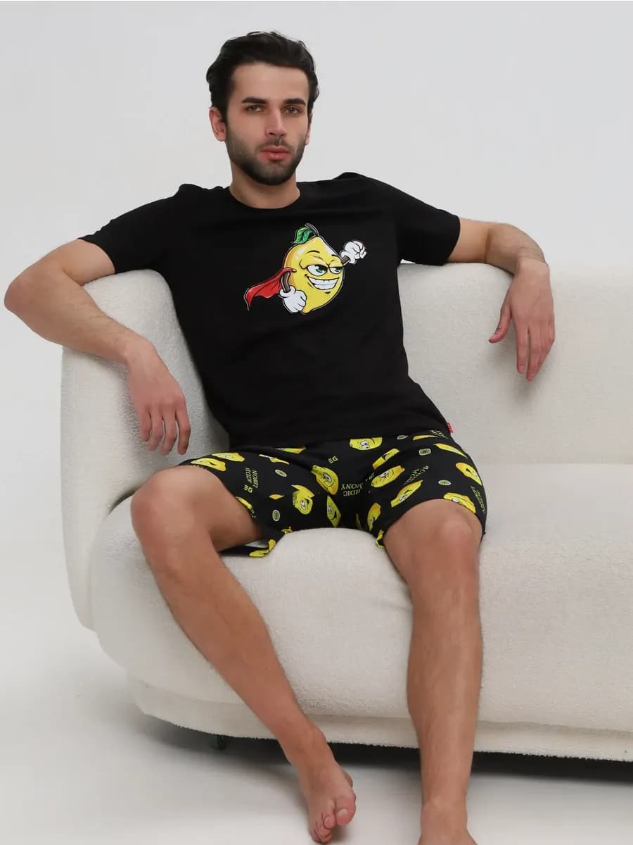 Домашняя пижама с принтом шортами