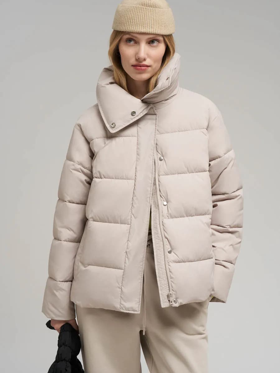 Куртка с высоким воротником на кнопках