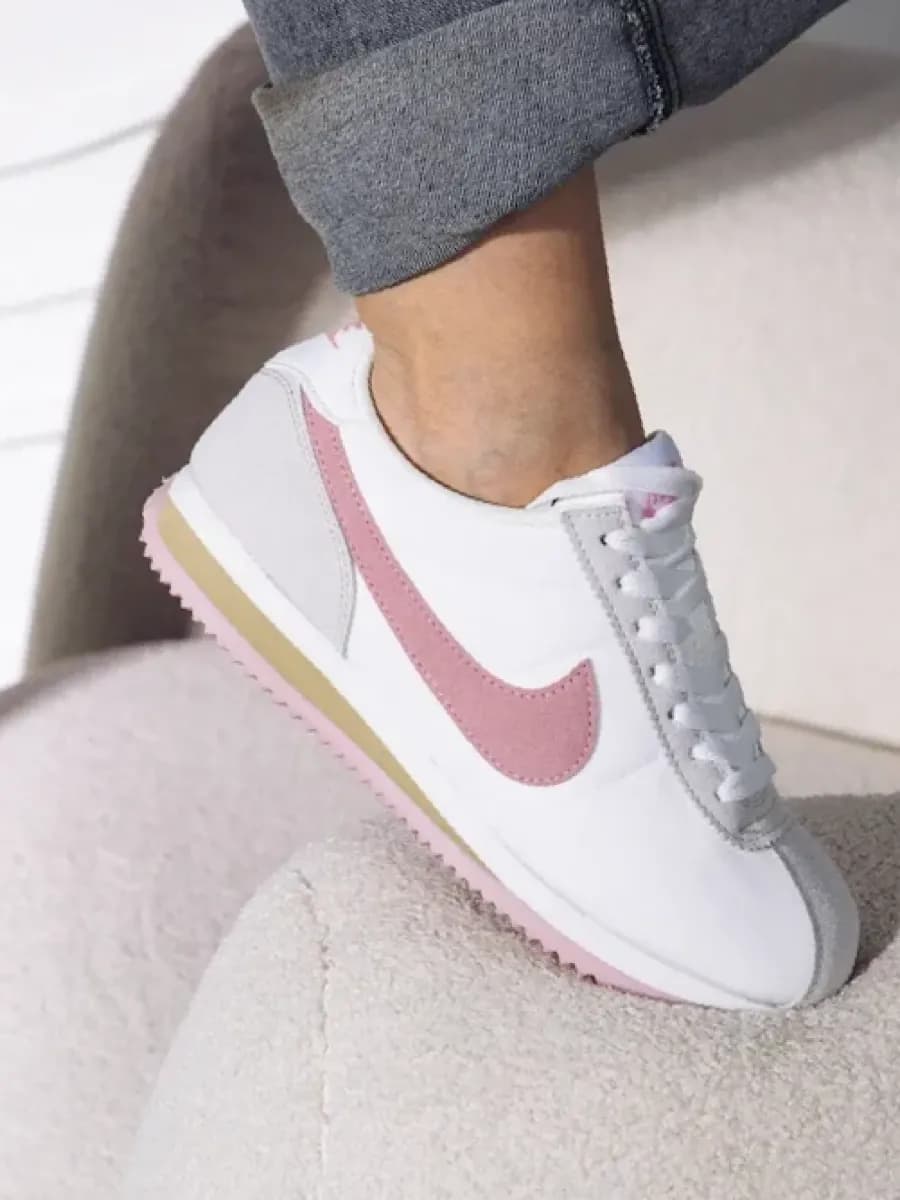 Кроссовки женские кортез