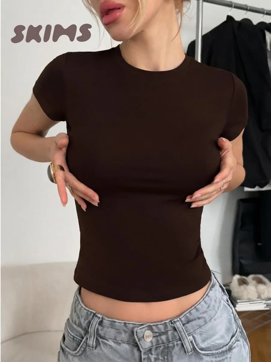 Футболка скимс базовая облегающая