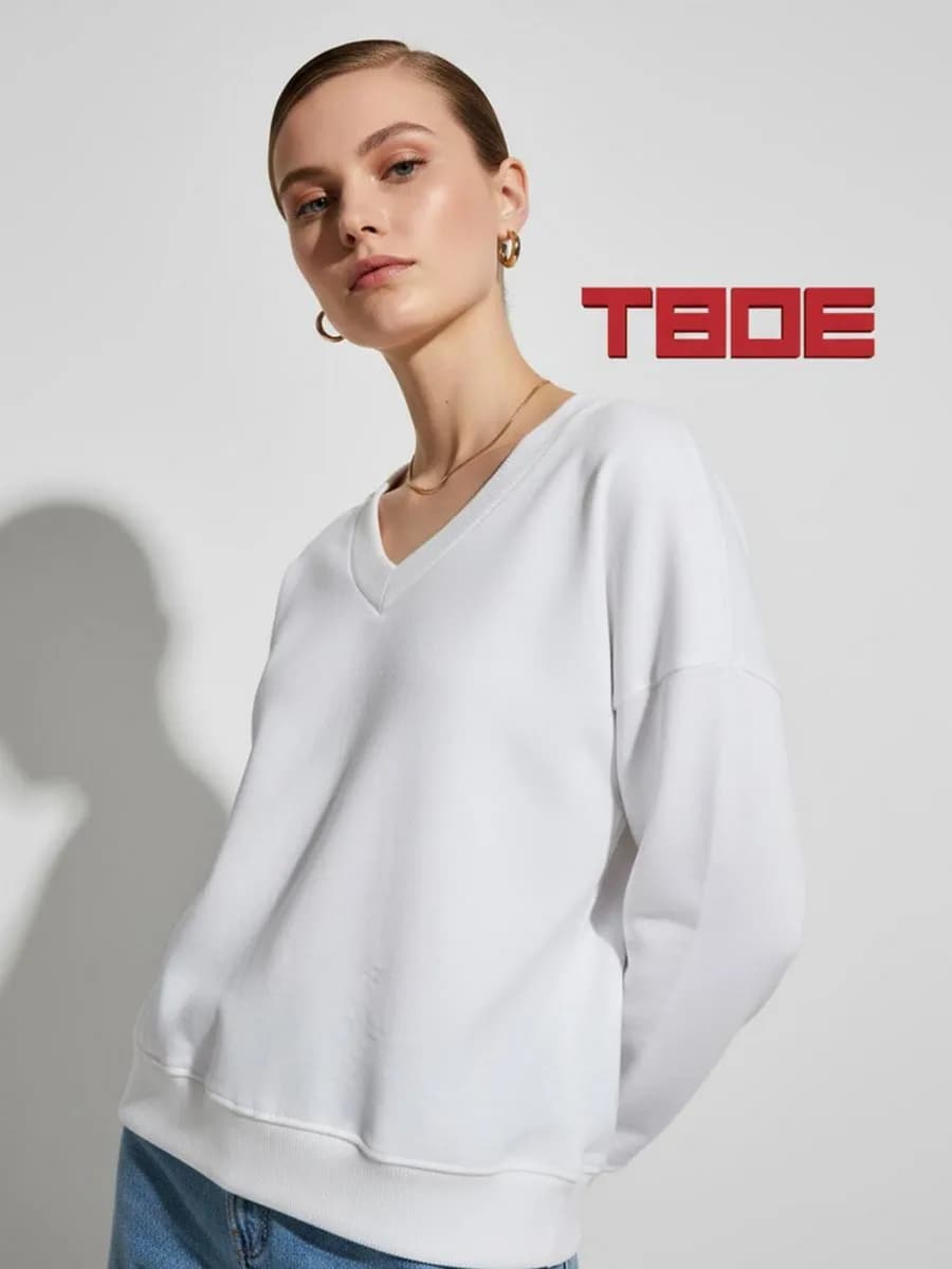 Свитшот с V-образным вырезом